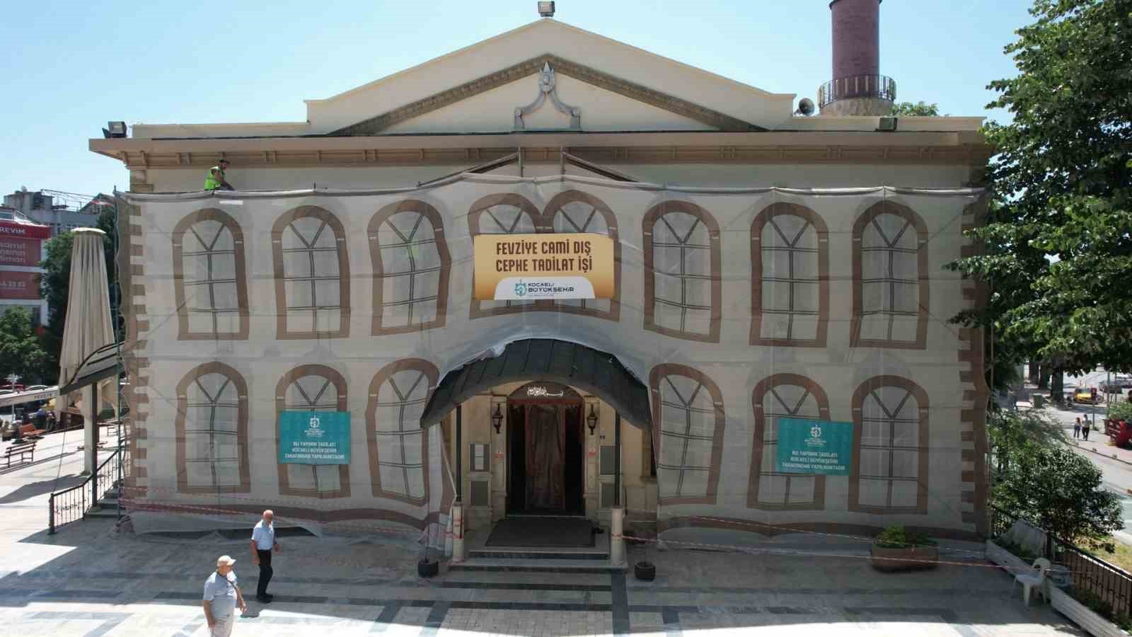 Fevziye Camii’nin dış cephesi yenilendi
