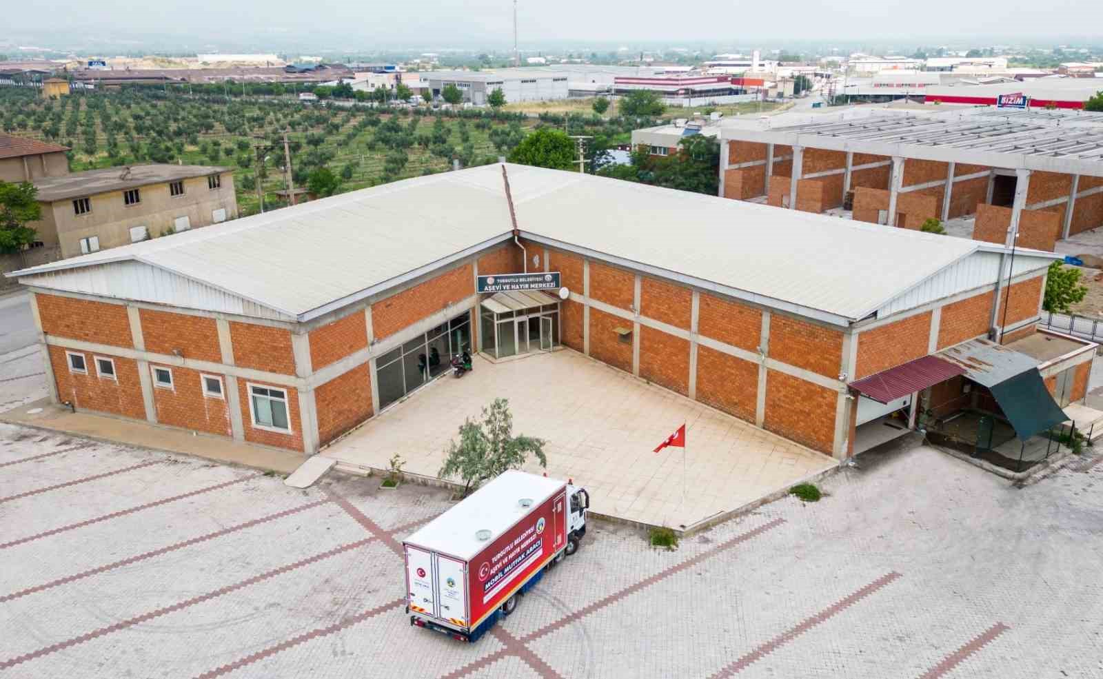Turgutlu’da ’Sizden gelen bağışlarla aş olalım sofralara’ kampanyası devam ediyor