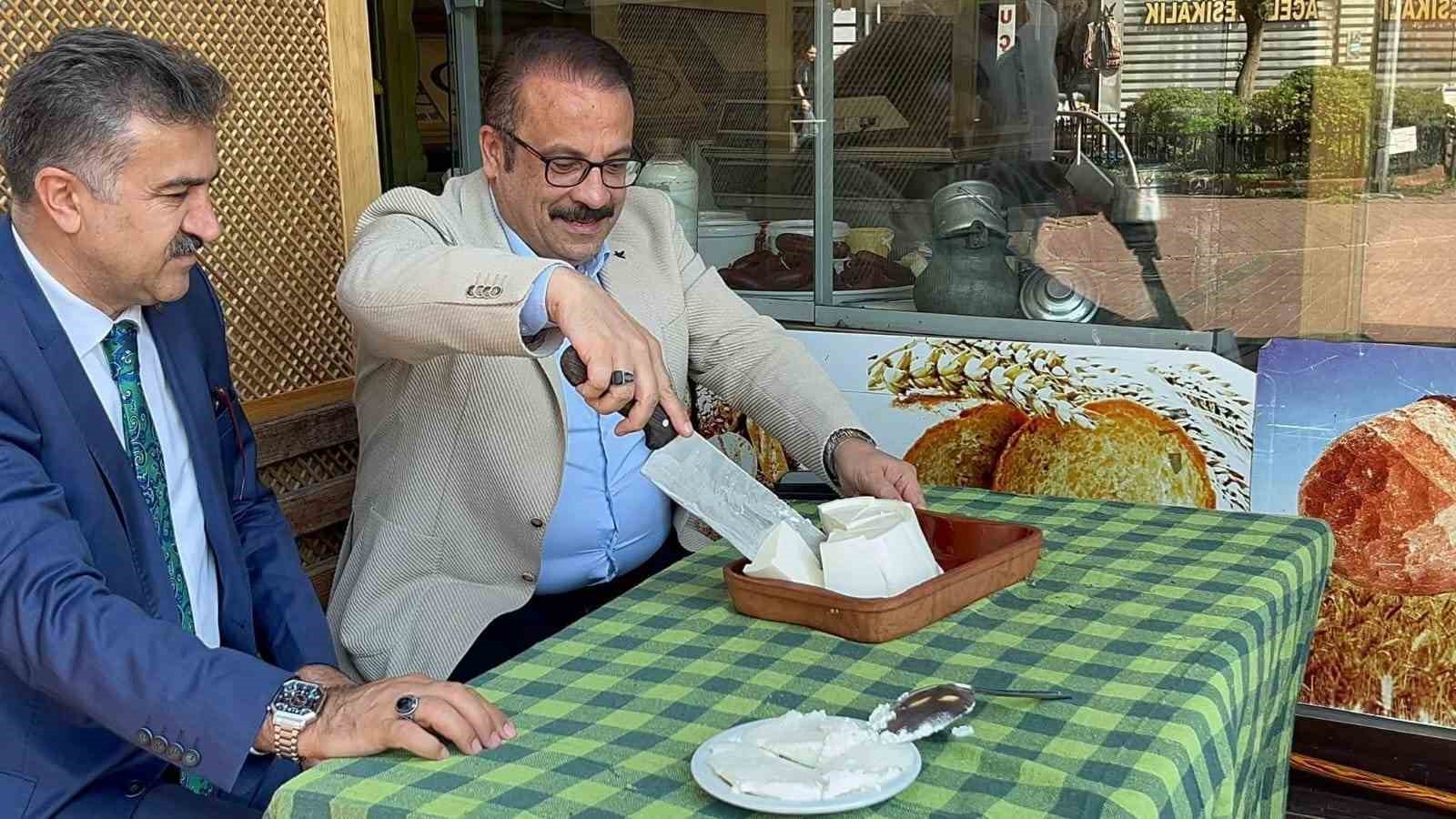İnceciköz’e manda yoğurdu ikram ettiler