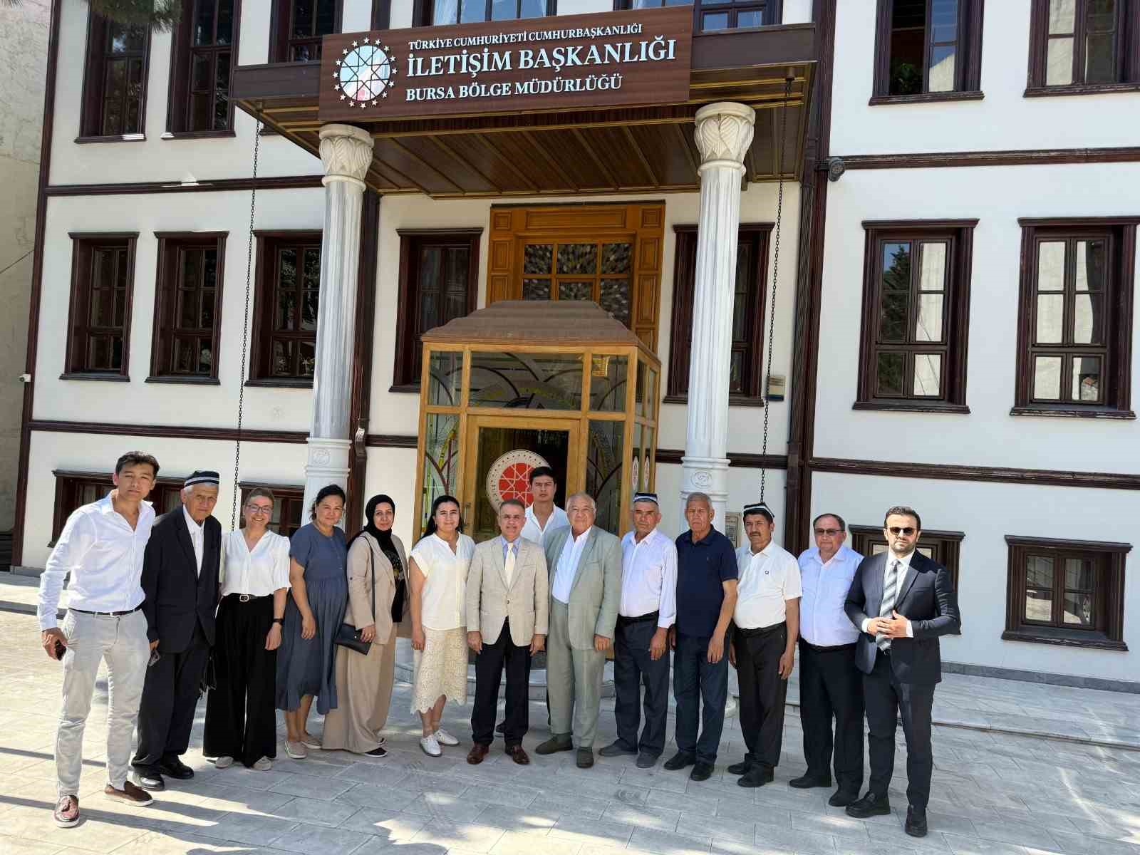 Özbek basın heyeti, Bursa’daki gazetecilerle bir araya geldi