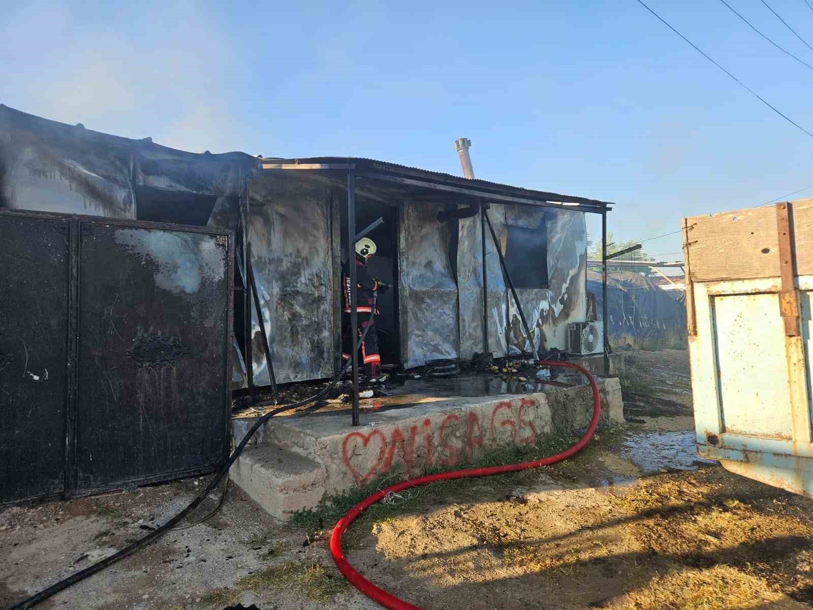 Malatya’da konteyner yangını