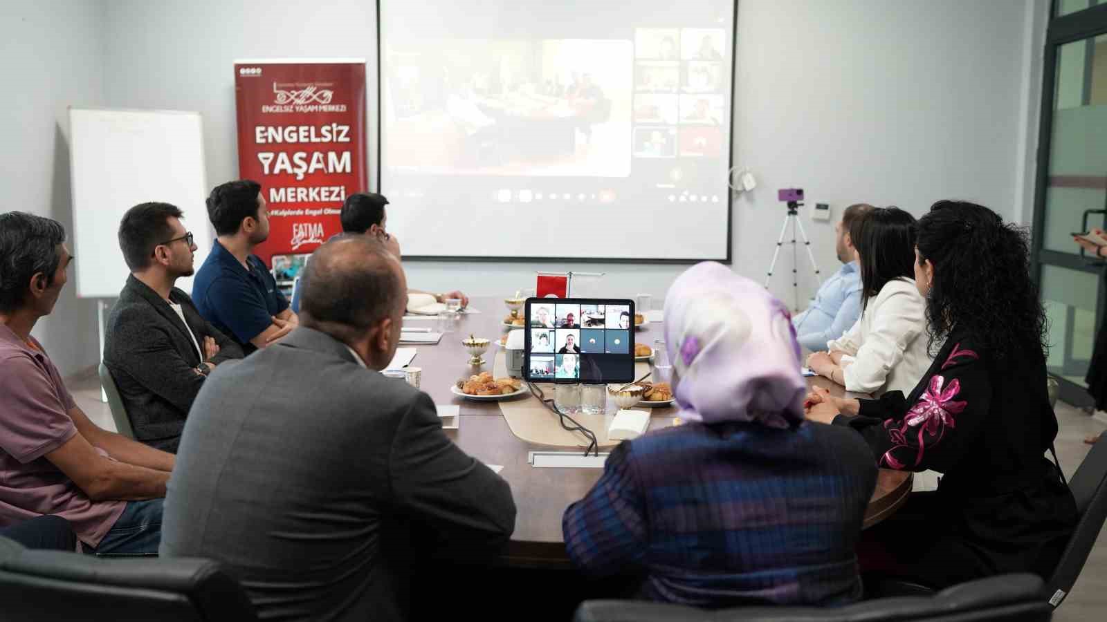 Engelsiz Yaşam Merkezi’nde bilim kurulu kuruldu