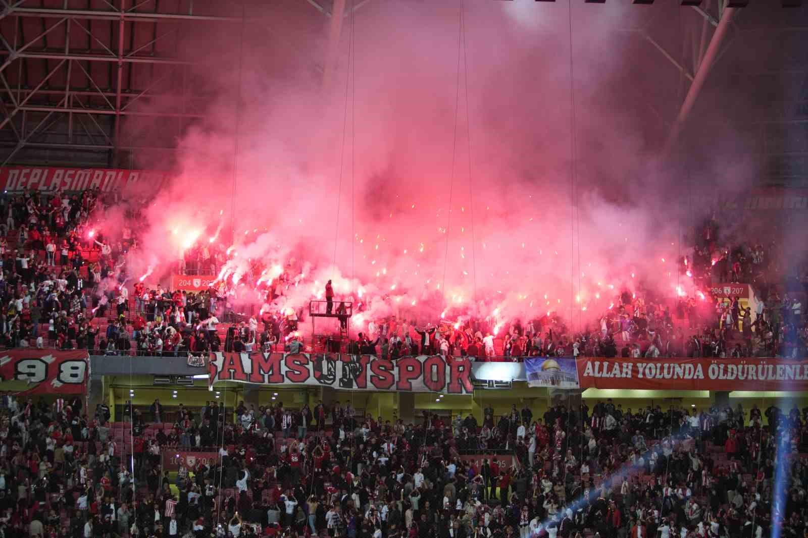 Taraftar ortalamalarında da zirve Galatasaray’ın
