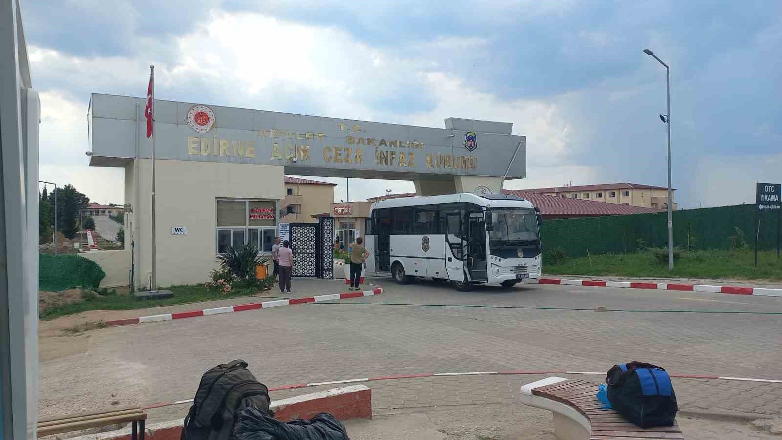 Edirne’deki cezaevlerinde tahliyeler başladı