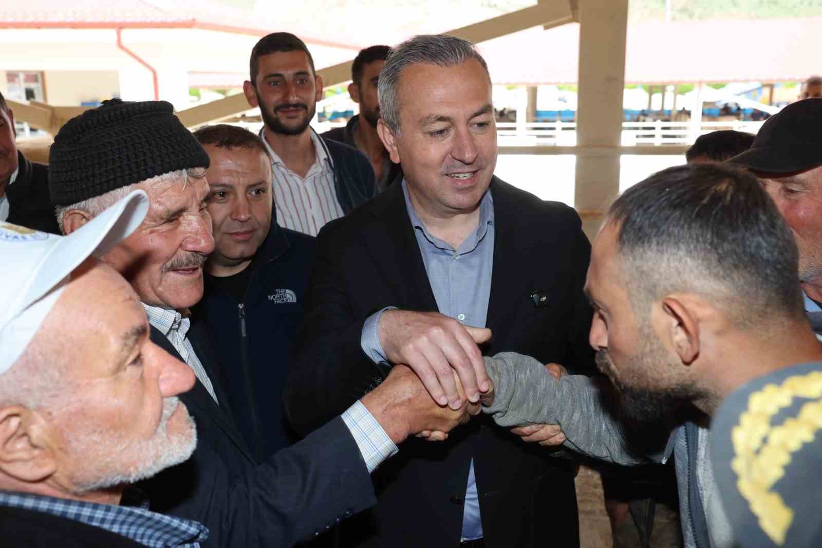 Sivas Belediyesi’nden modern kurban pazarı hizmeti