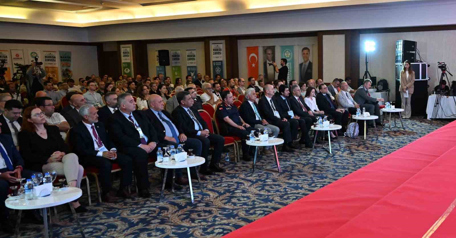 Türkiye’nin jeotermal sera alanı yüzde bin 500 büyüyebilir