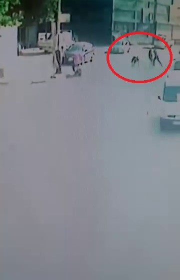 Kuryeye tekme tokat saldırı