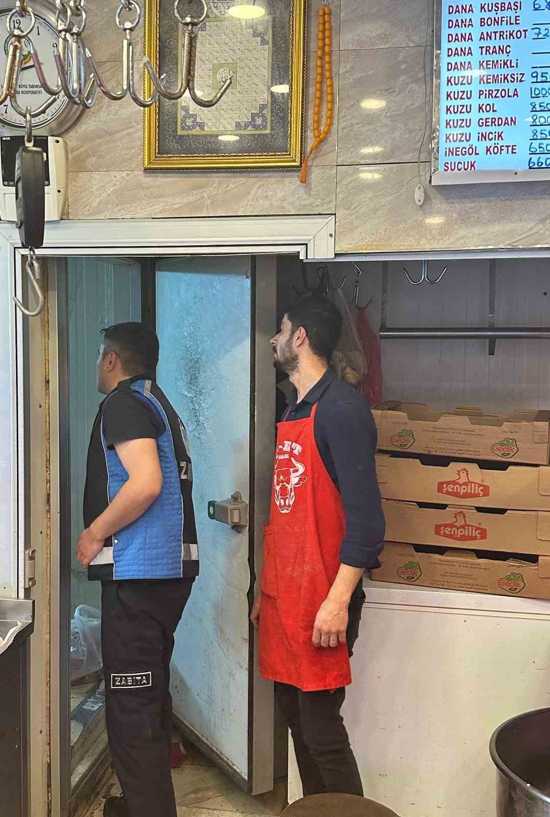 Zabıtadan kasap ve sakatatçılara denetim