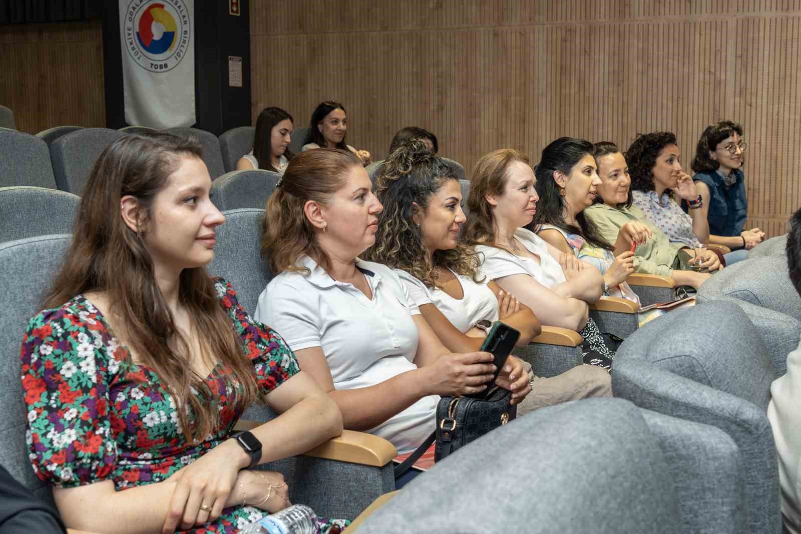 TOBB Bursa KGK’dan kadın girişimciler için güç birliği