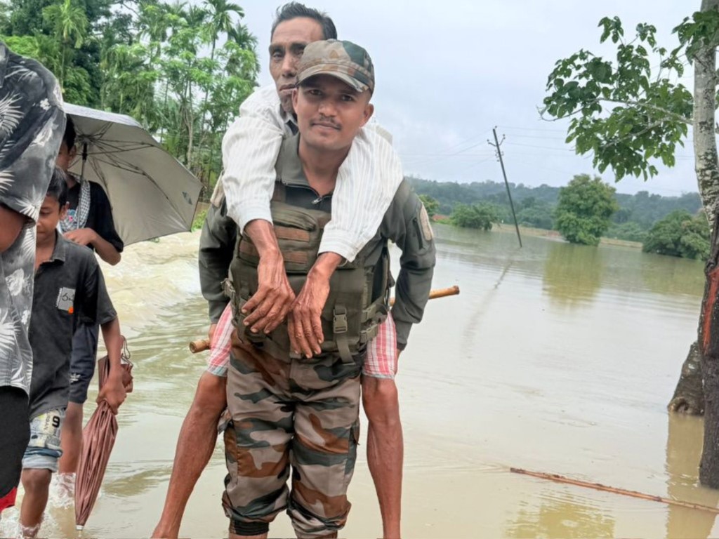 Hindistan'da sel ve toprak kayması: 34 ölü