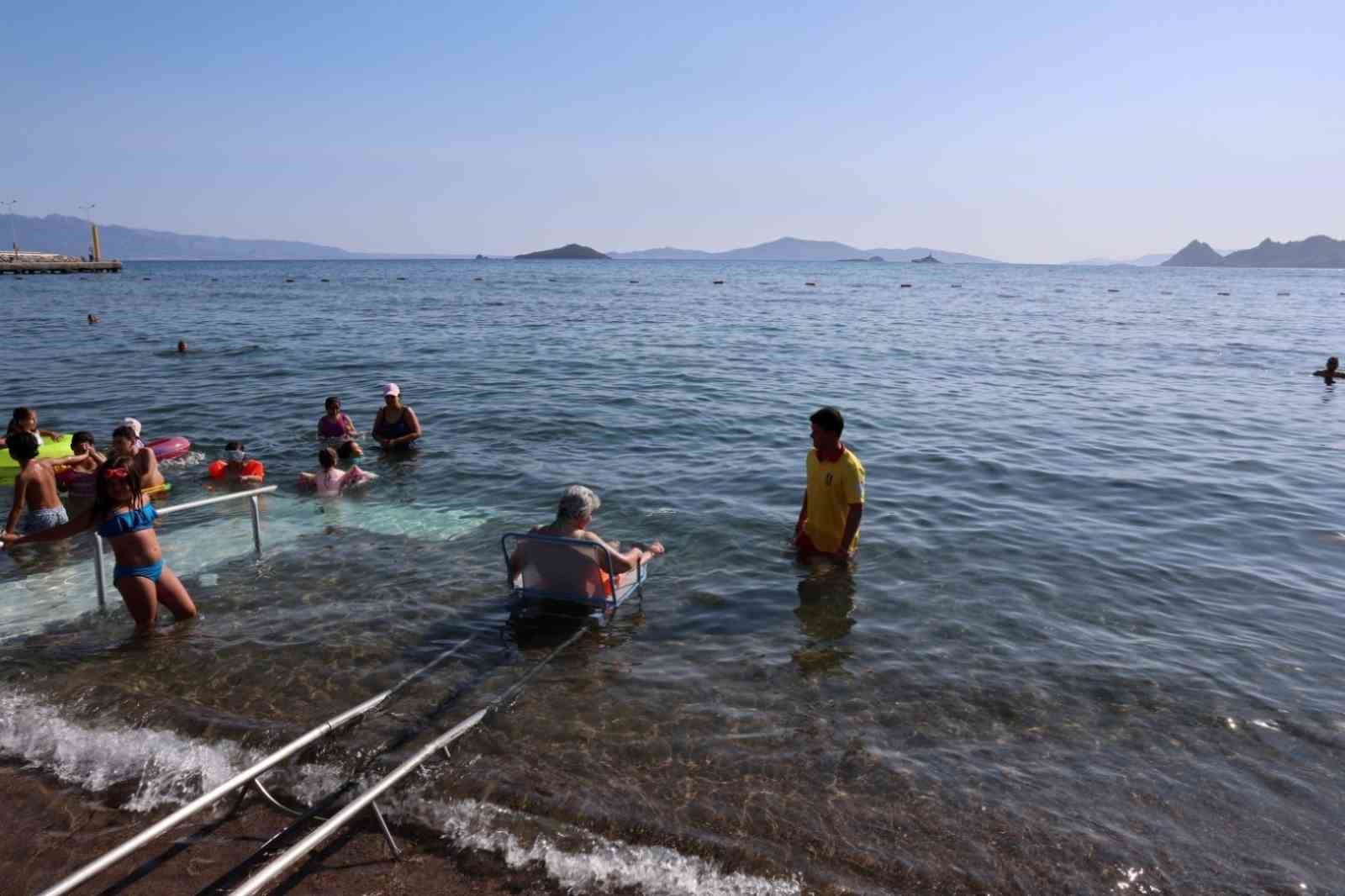 Turgutreis halk plajına raylı sistem kuruldu