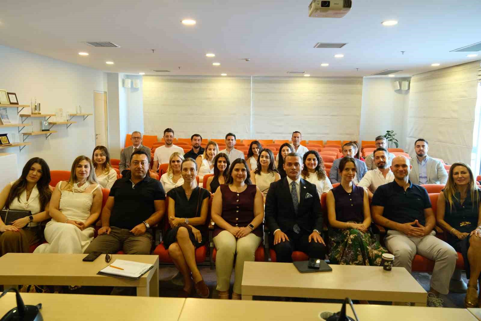 EGİAD üyelerine ’markalaşma’ semineri