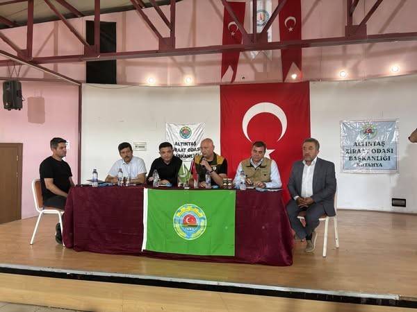 Altıntaş’ta tarım konseyi toplantısı düzenlendi