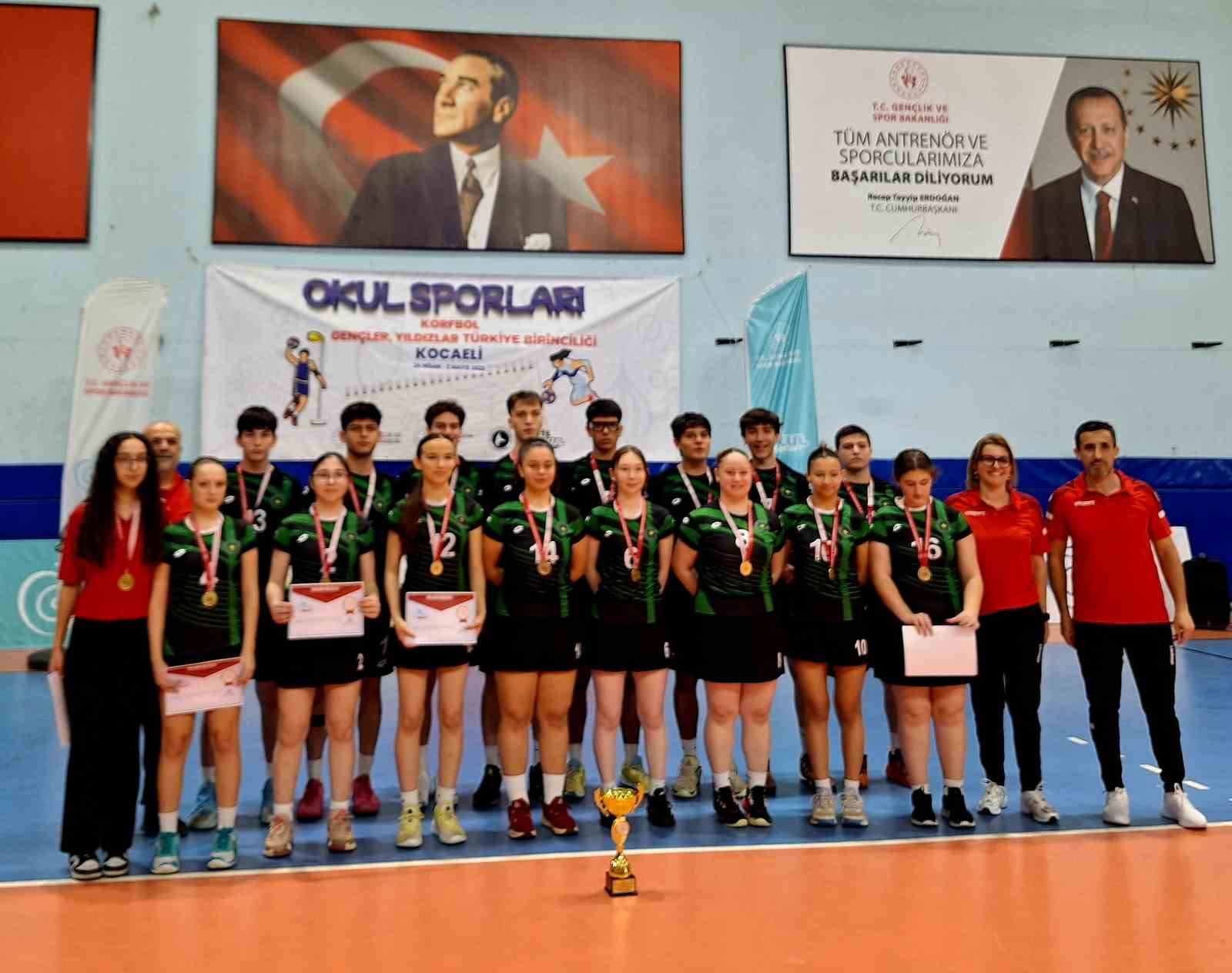 Tatilde bile çalıştılar, şampiyon oldular