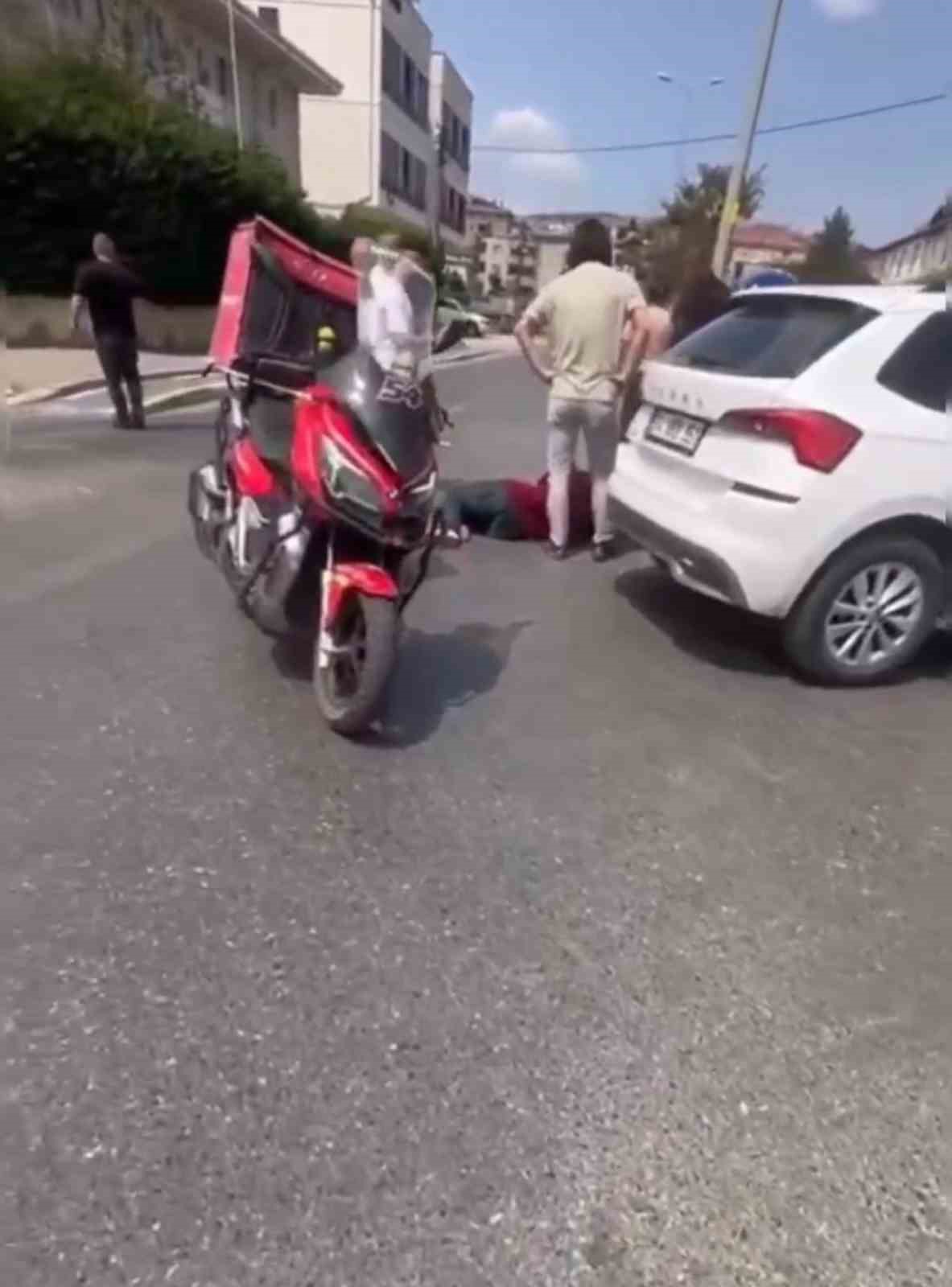 Sakarya’da otomobil ile motosiklet çarpıştı: 1 yaralı