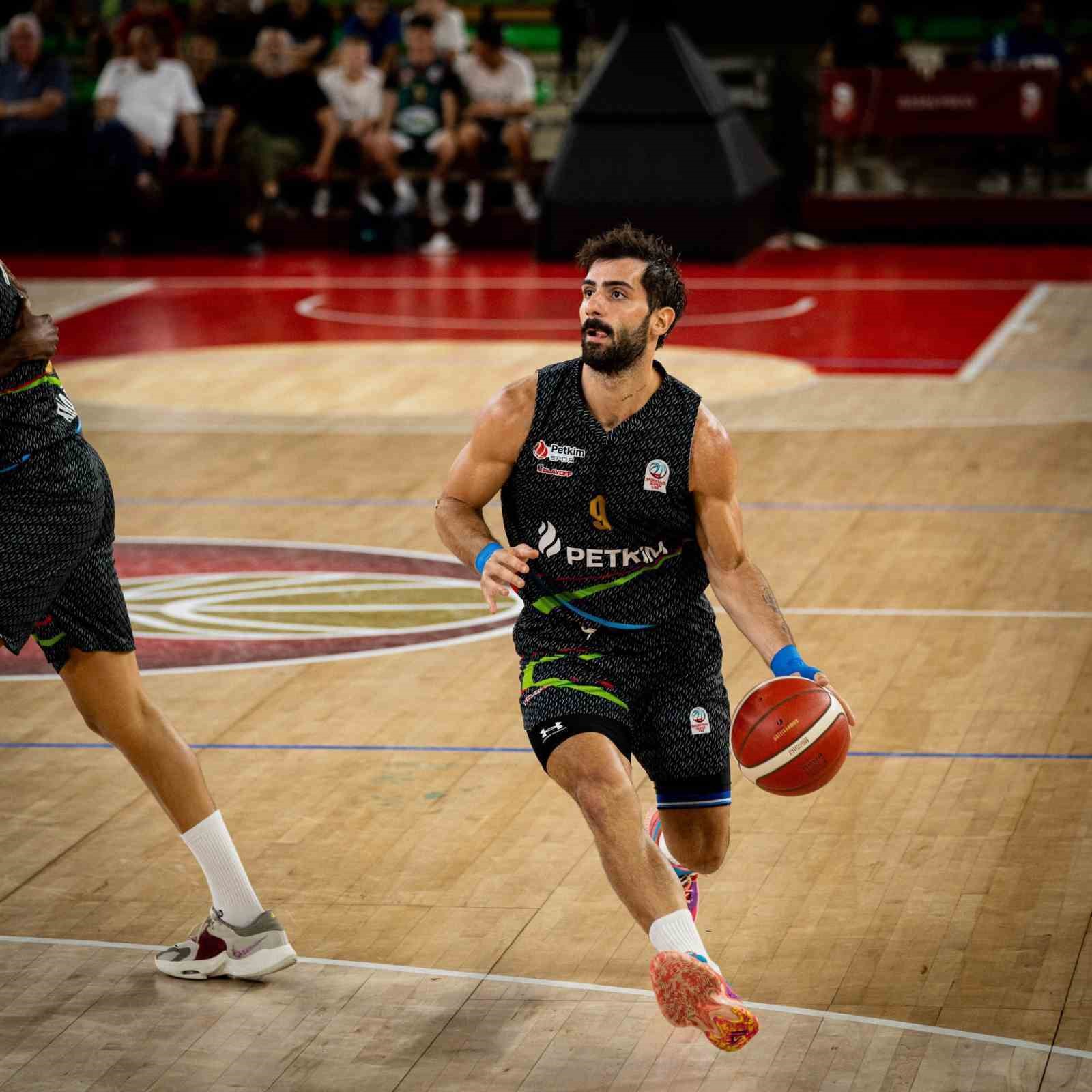 Yunus Emre, yeniden Aliağa Petkimspor’da