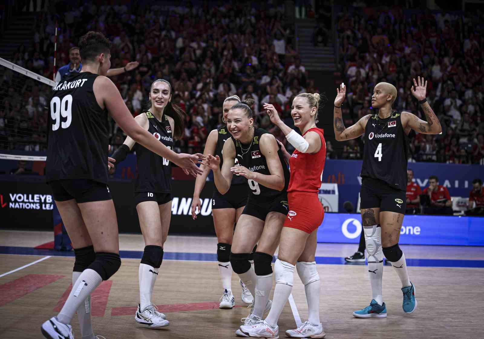 A Milli Kadın Voleybol Takımı, Milletler Ligi’nde kayıpsız devam ediyor