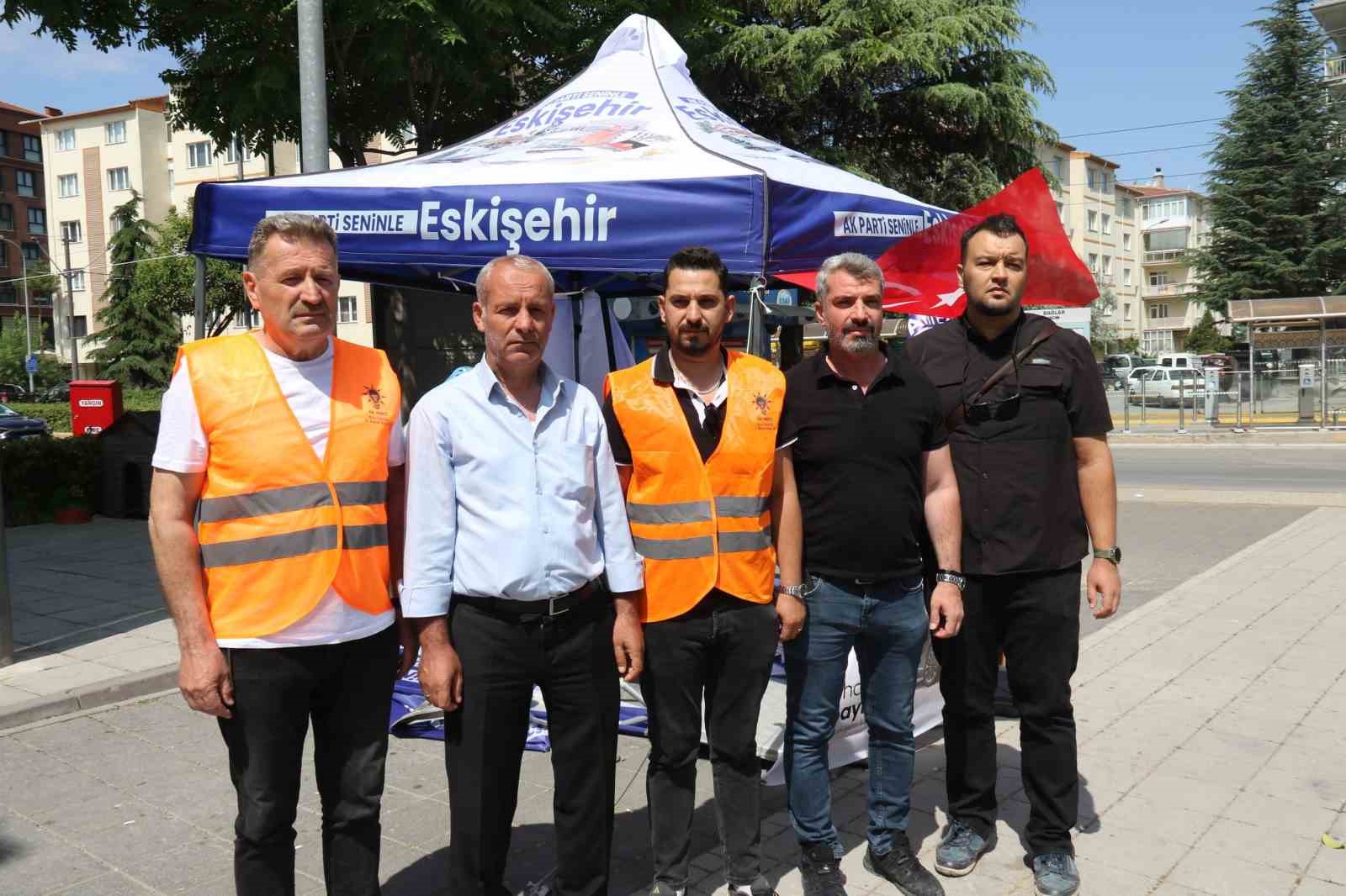 Eskişehir’de AK Parti standına saldırı