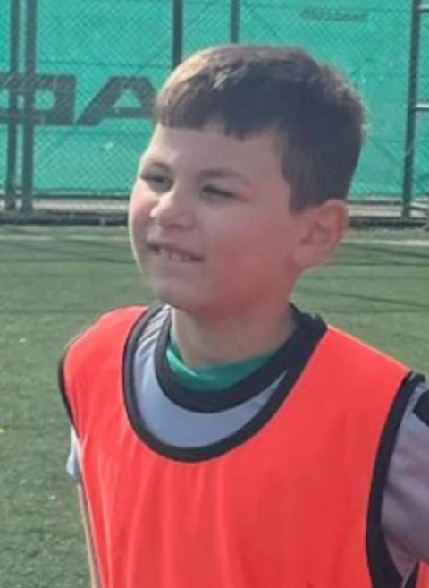 Gölde boğulan iki küçük kuzen yan yana uğurlandı