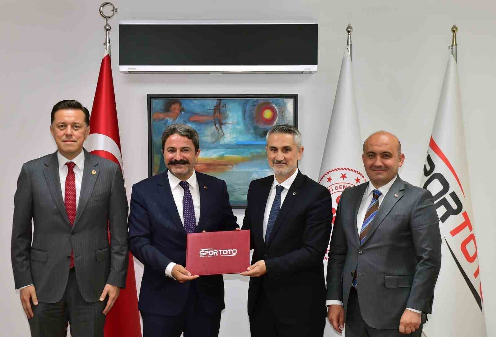 Eskişehir’e 25 yeni spor tesisi ve Atlı Okçuluk Merkezi kazandırılacak