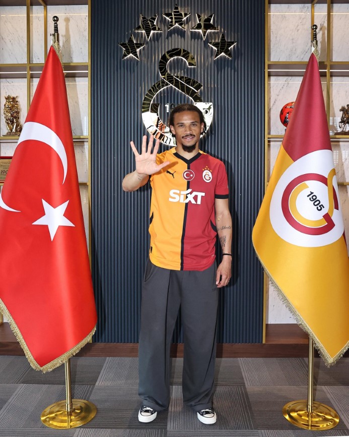 Galatasaray, Sane ile 3 yıllık sözleşme imzaladı