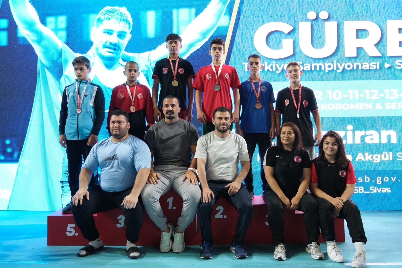 Serbest Güreş Türkiye Şampiyonasında Bilecikli sporcuları büyük başarılara ulaştı
