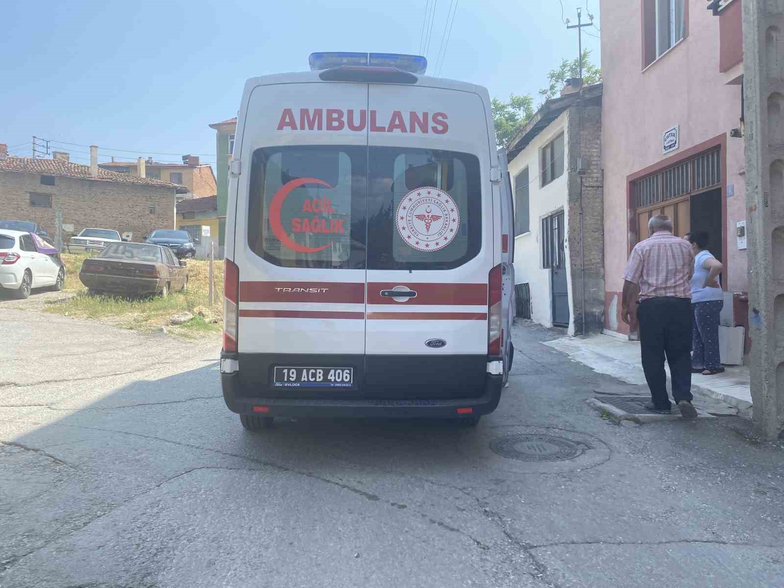 Merdivenden düşen çocuk yaralandı