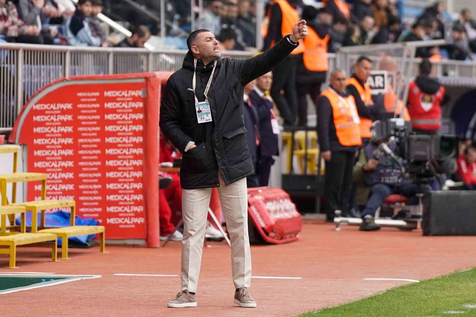 Kasımpaşa, Burak Yılmaz ile devam kararı aldı
