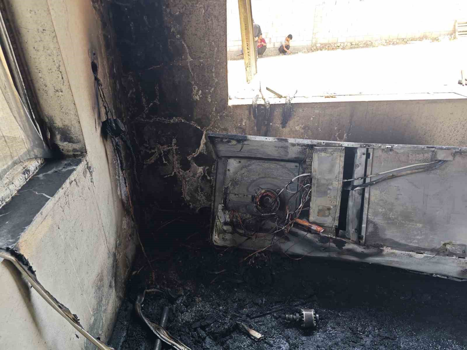 Mardin’de taziye evinde çıkan yangın söndürüldü