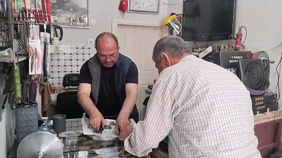 Bıçak bileyicilerin bayram yoğunluğu