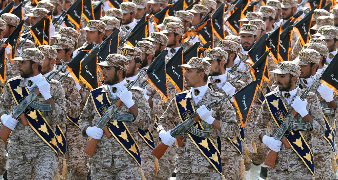 İsrail'den İran'ın 6 havaalanına saldırı, 15 uçak imha edildi