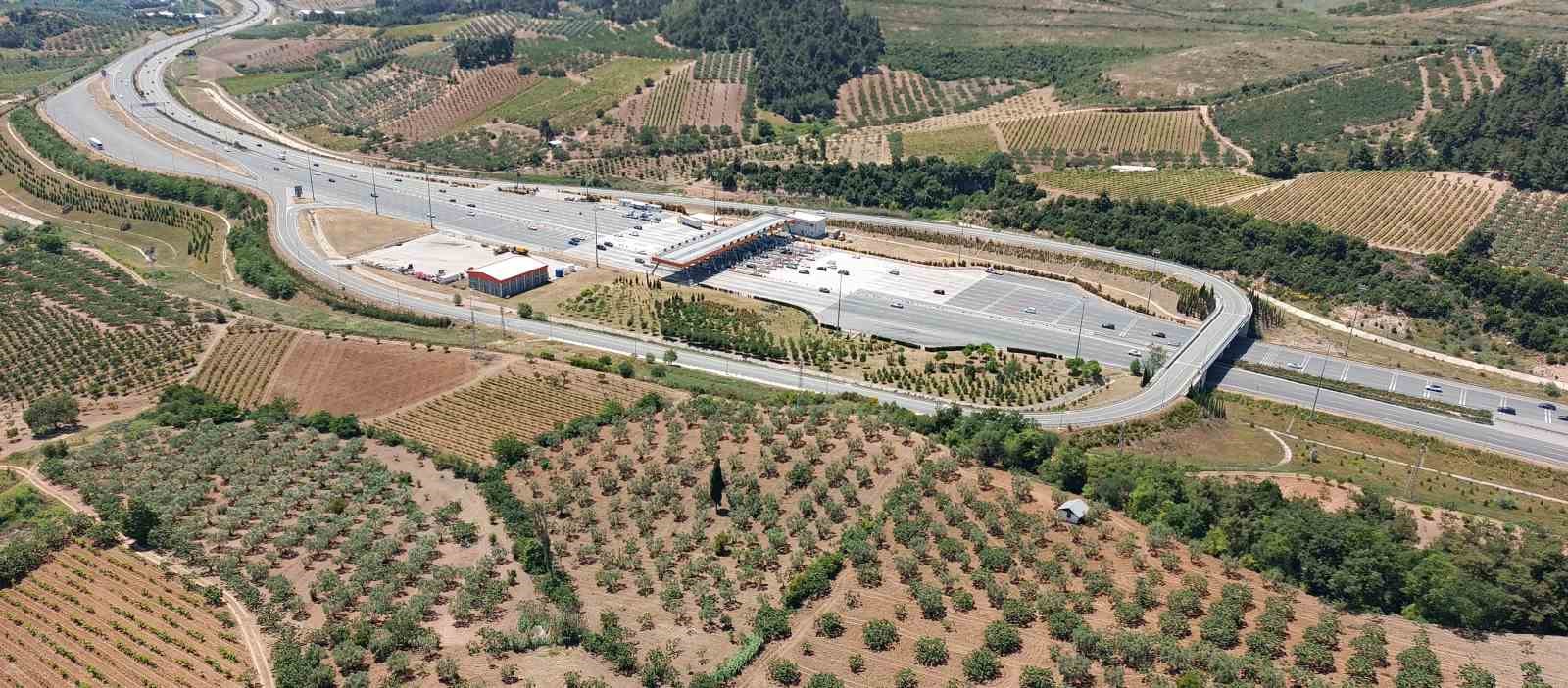 Bursa’da tatil trafiğine jandarmadan helikopterle denetim