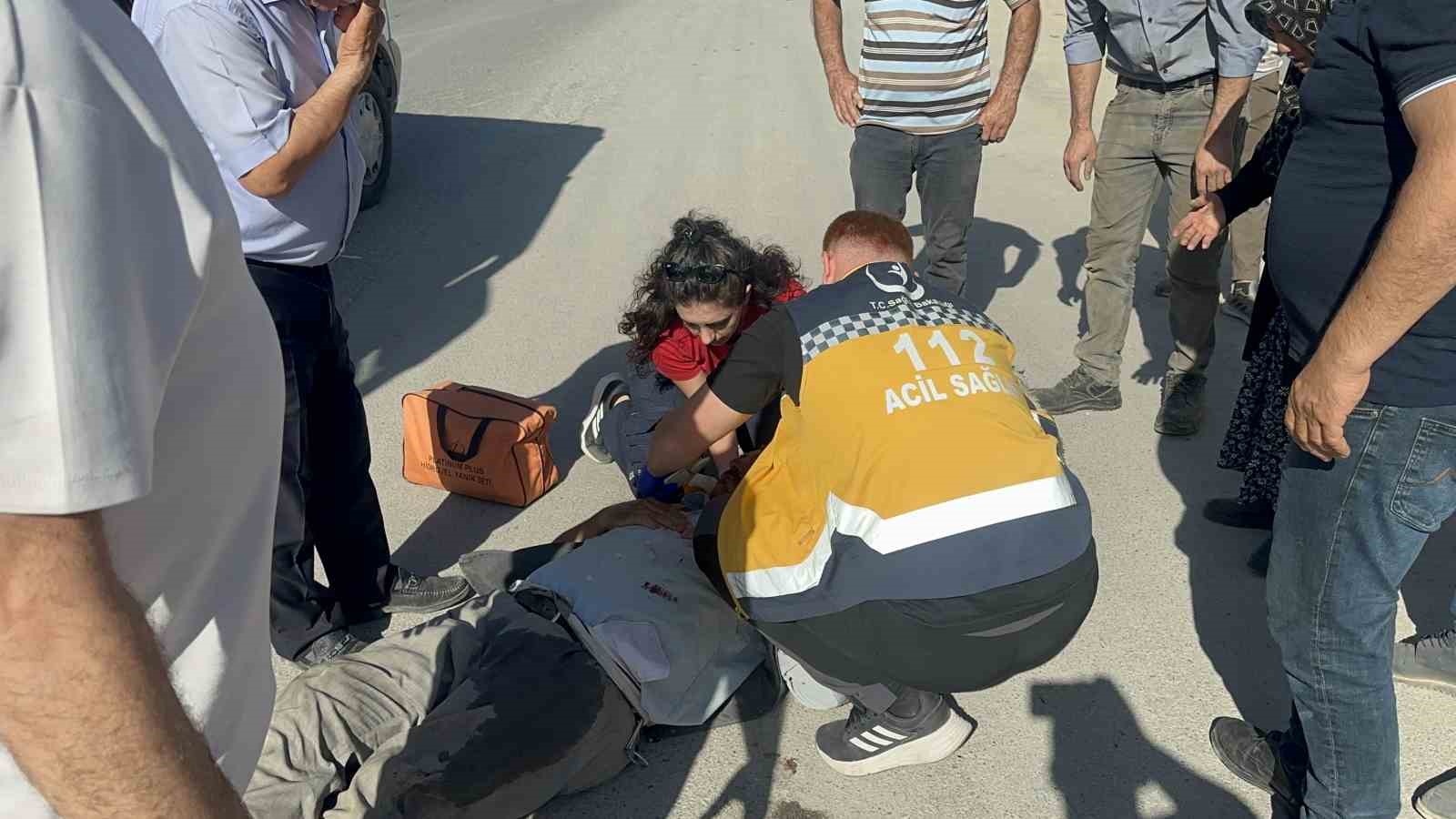 Motosiklet devrildi: 1 yaralı