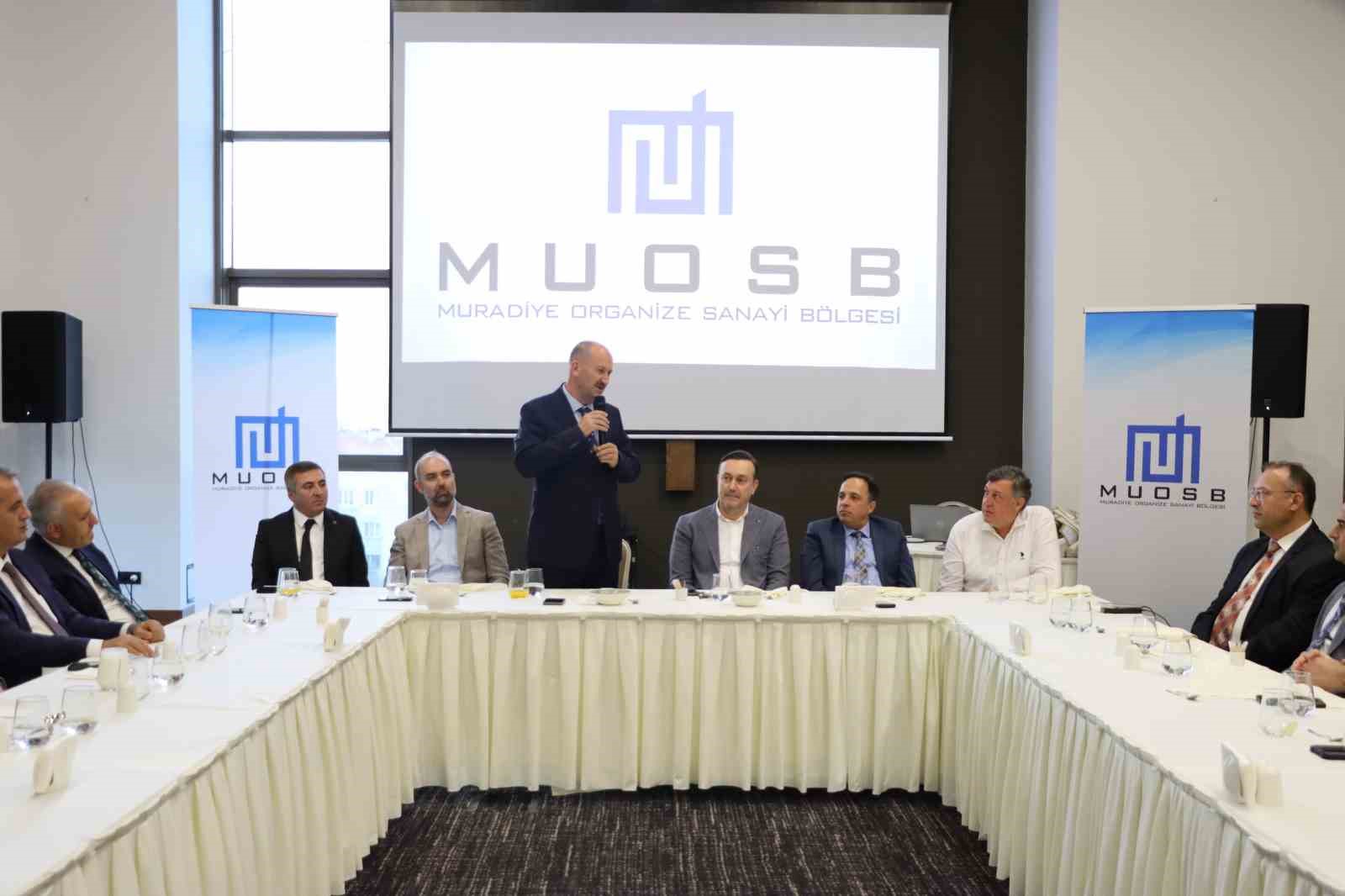 Muradiye OSB’den Yunusemre Kaymakamı Atilla Kantay’a veda yemeği