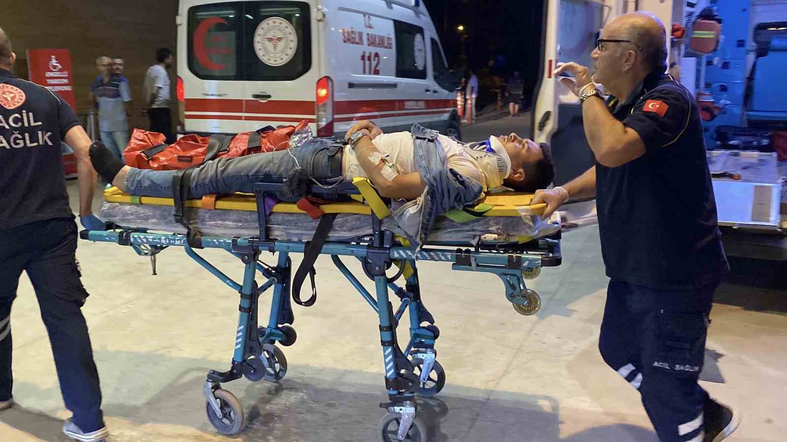 Otomobil ile motosiklet çarpıştı: 1 ağır yaralı