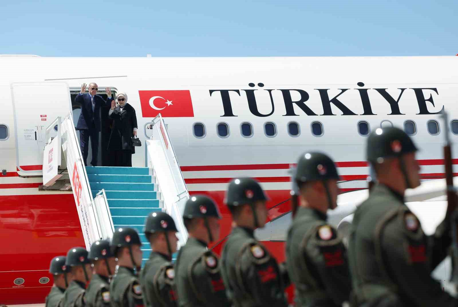 Cumhurbaşkanı Erdoğan,  NATO zirvesine katılmak üzere Lahey’e gitti