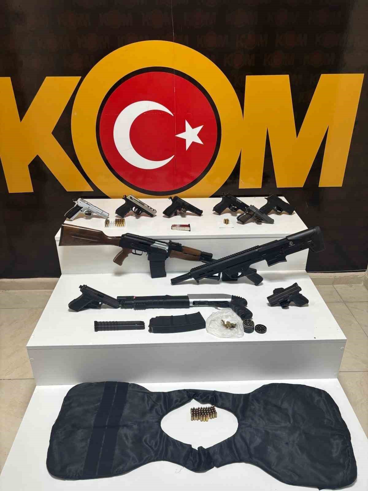 Ceyhan’da organize suç örgütü çökertildi