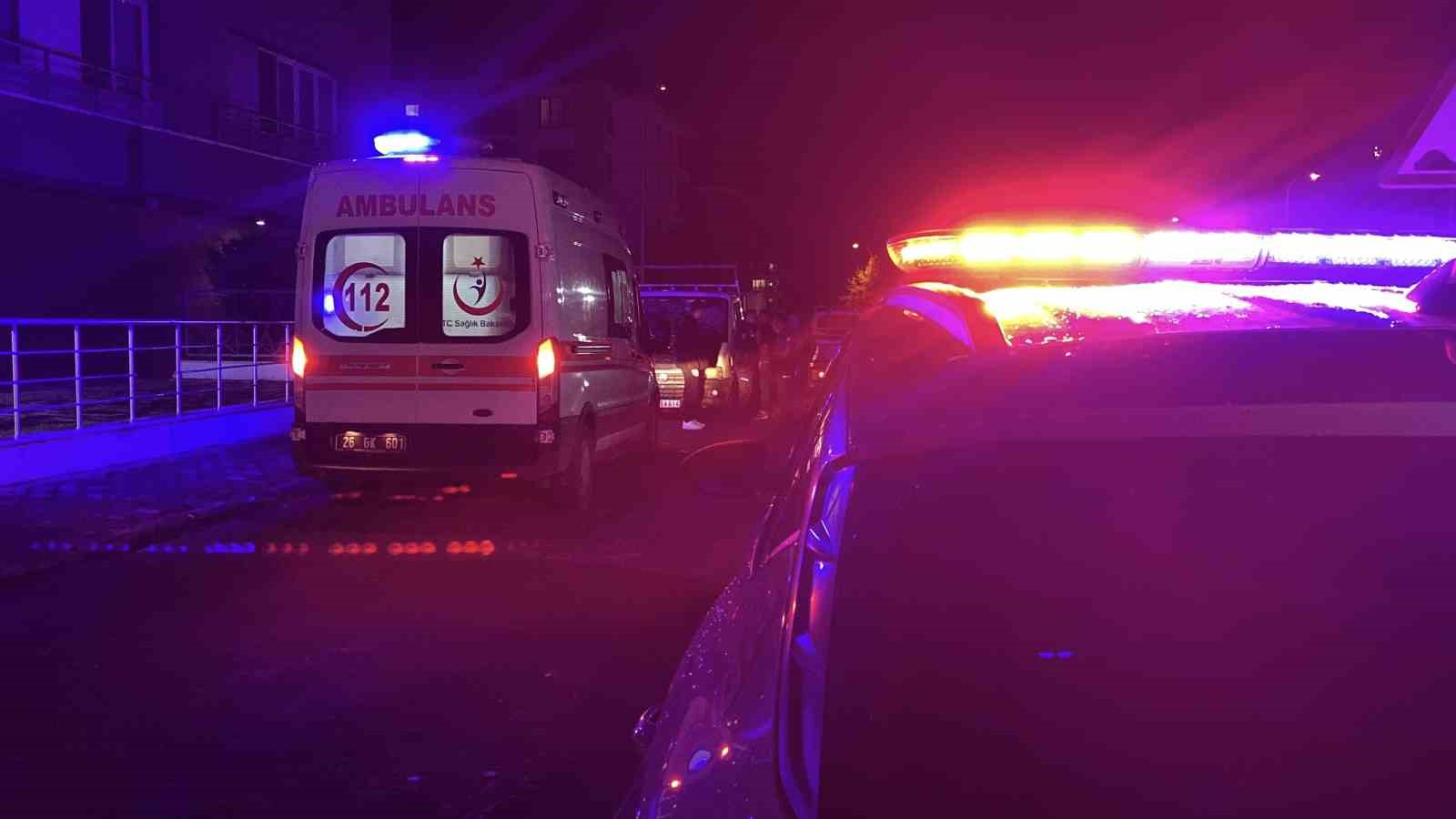 Yan bakma kavgasında 17 yaşındaki çocuk bıçaklandı