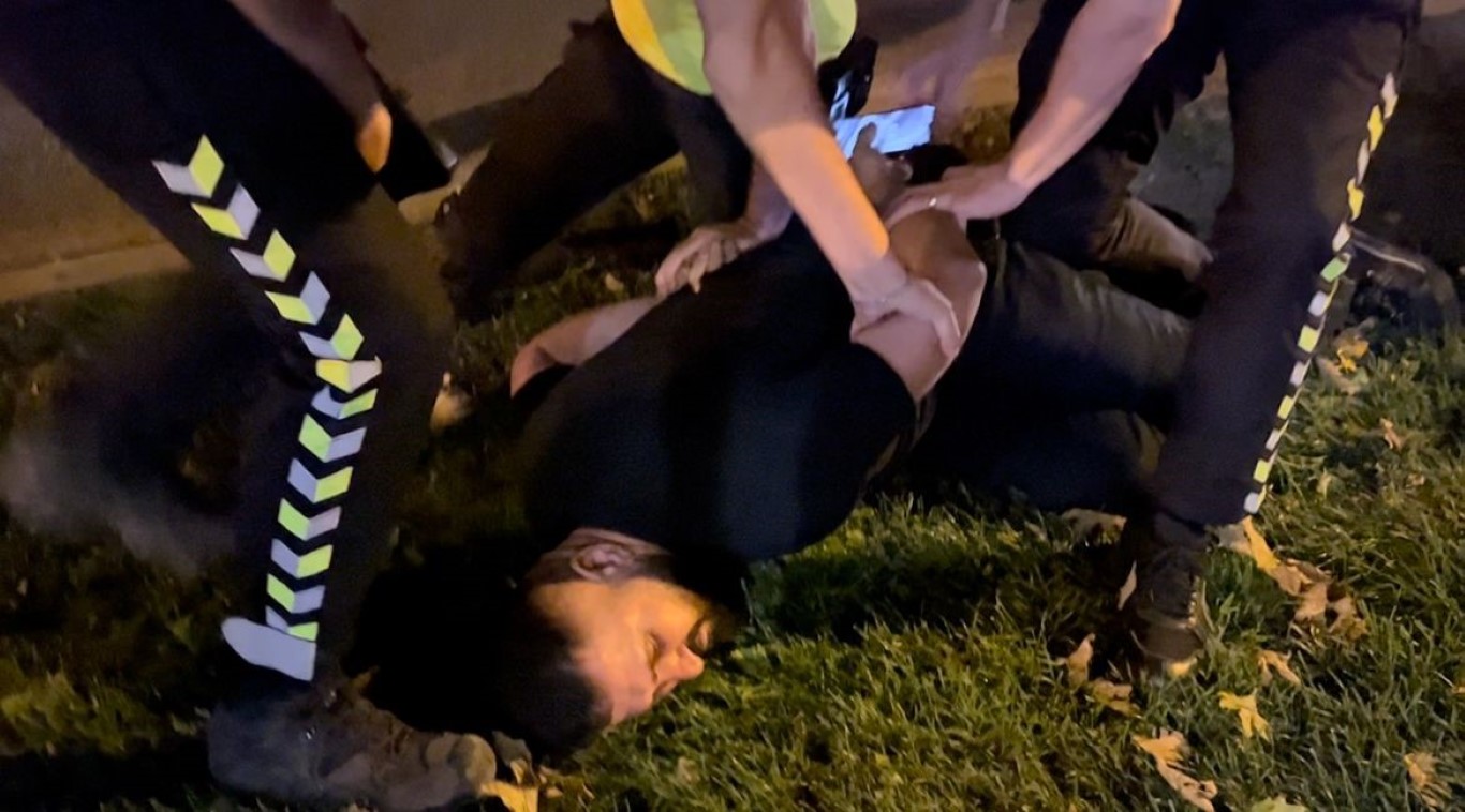 Bu sefer alkollü değil, aranan şahıs kaçmaya çalıştı..