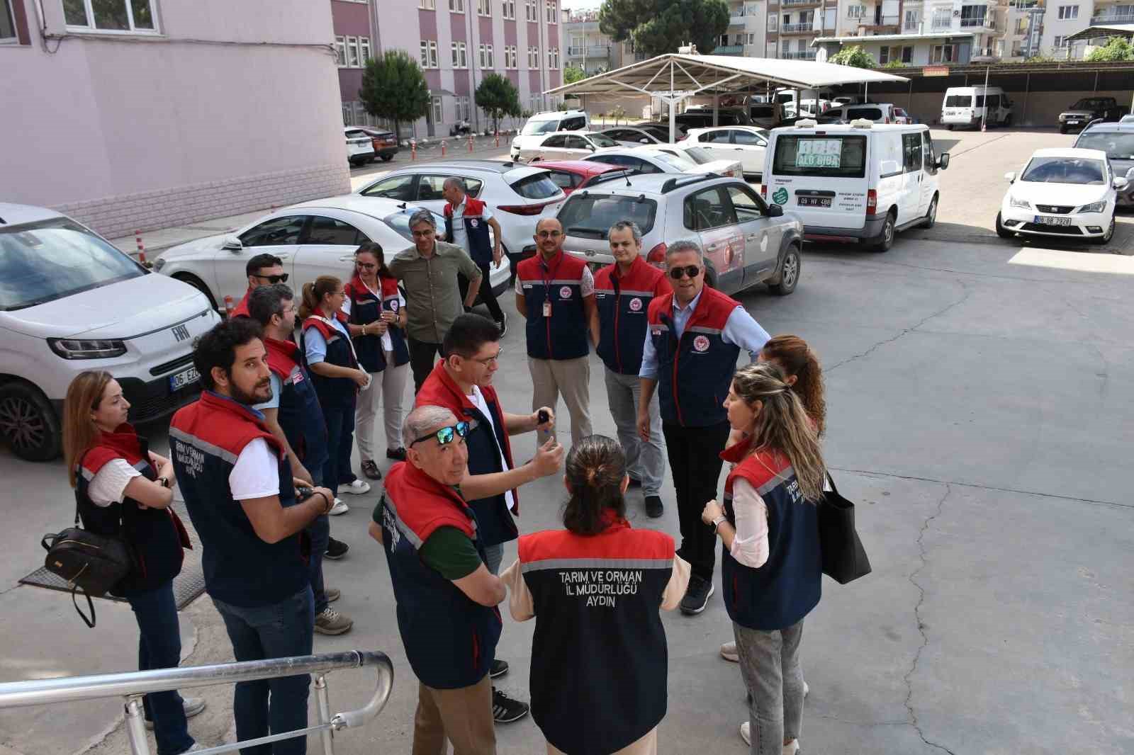 Efeler’de eş zamanlı ’yağ’ denetimi