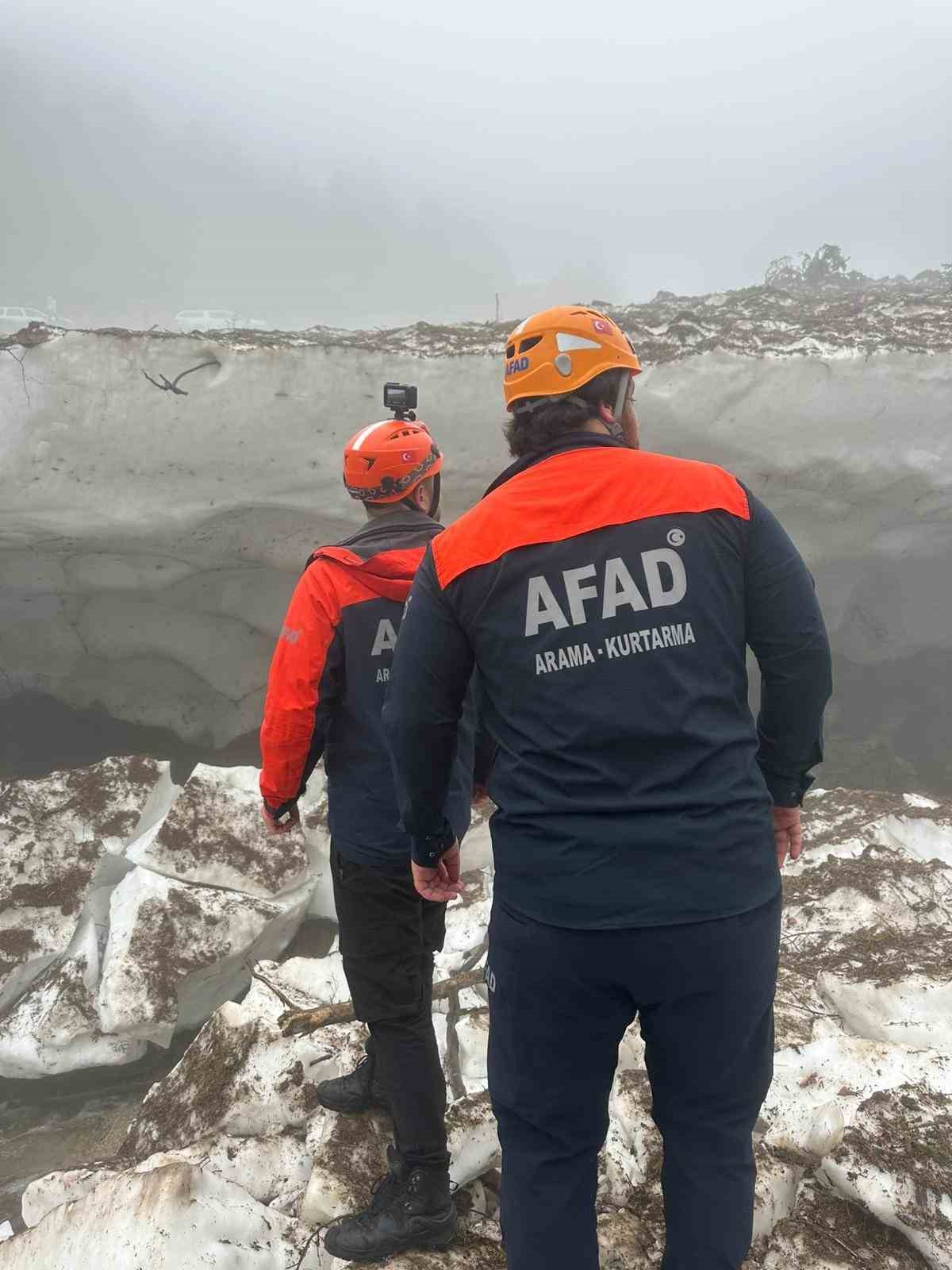 Kar kütlesi altında kalan kadının cansız bedenine ulaşıldı