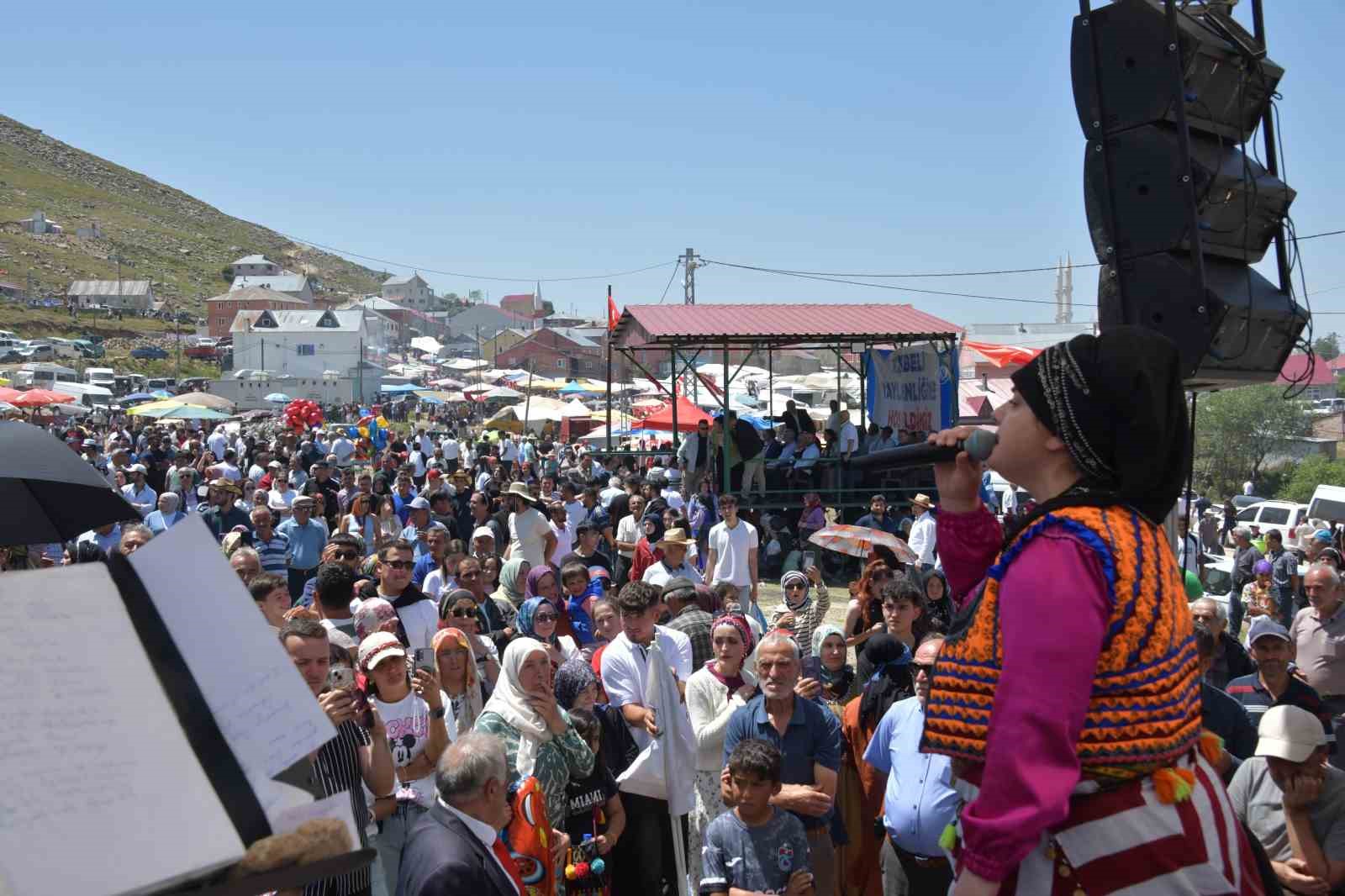 Kazıkbeli Yaylası’nda otçu göçü şenliği düzenlendi
