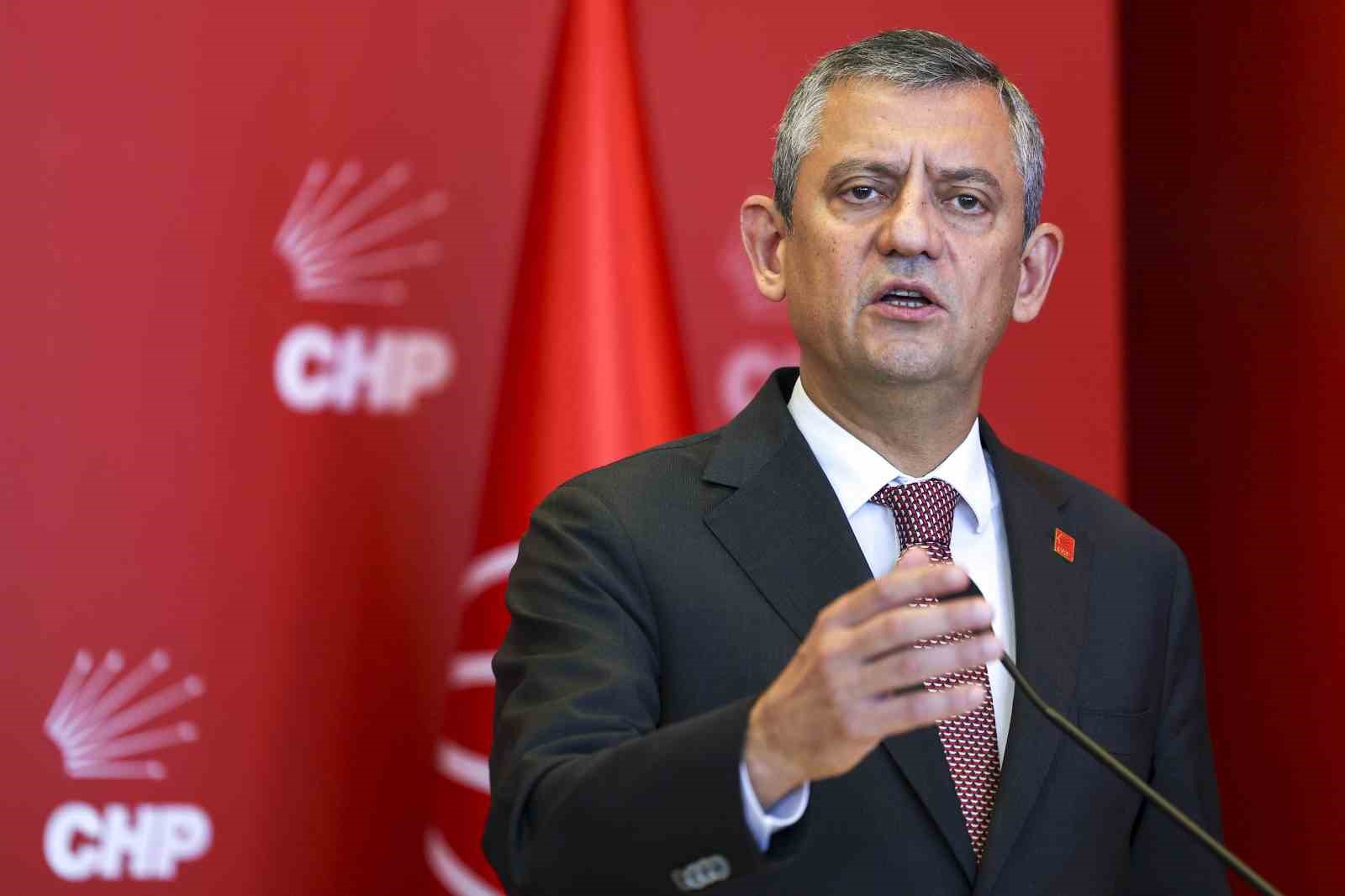 CHP Genel Başkanı Özel, DEM Parti Eş Genel Başkanı Hatimoğulları ile görüştü