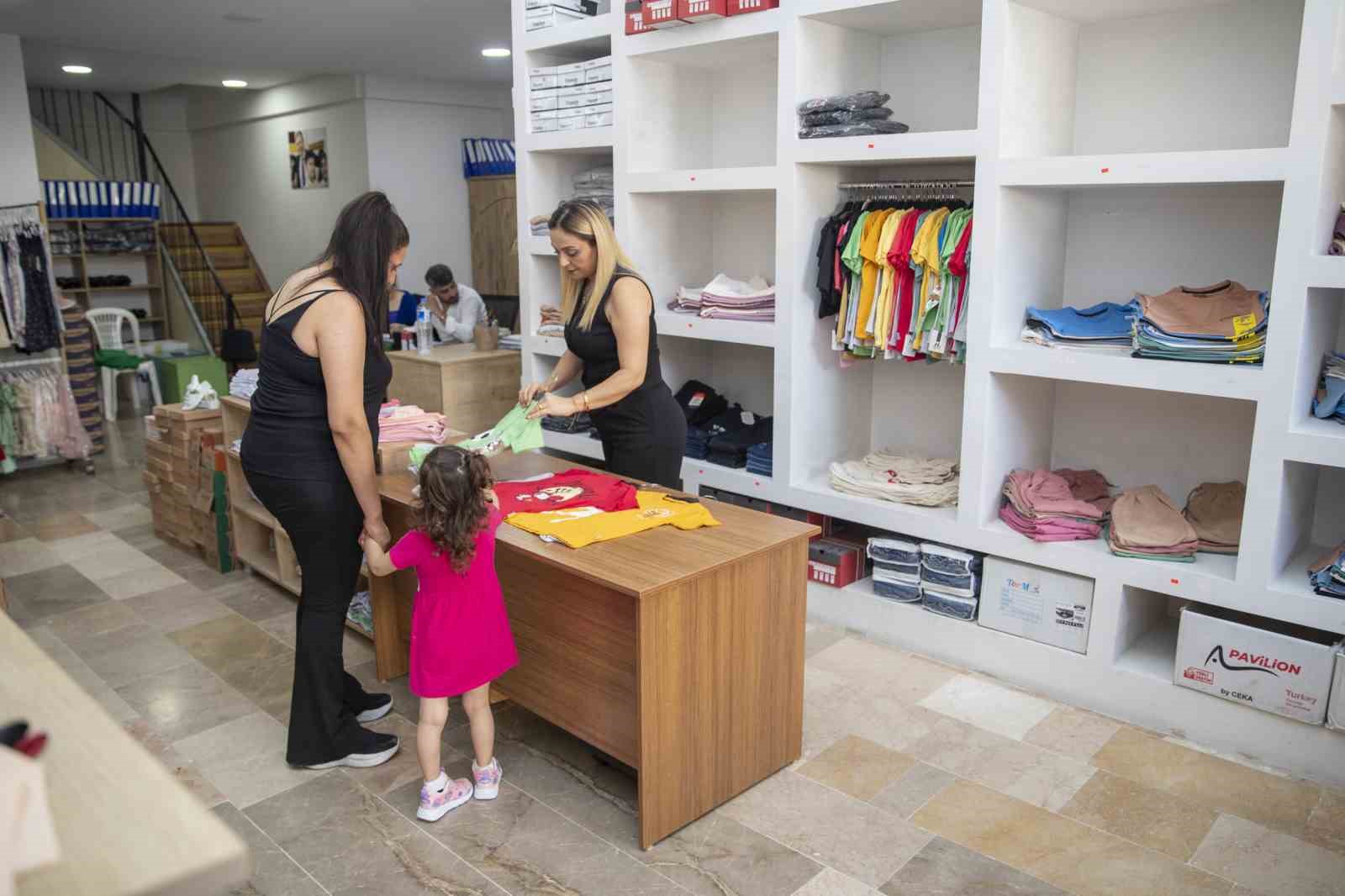 Mersin’de Kıyafet Evi’nden 22 bin çocuk faydalandı