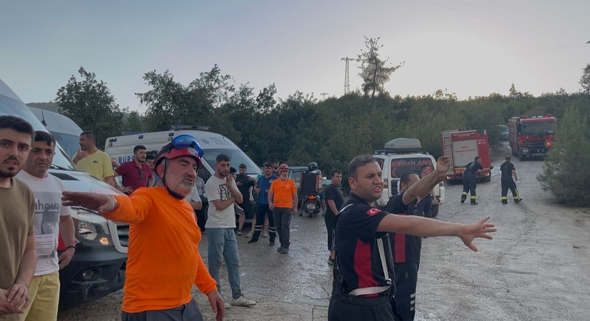 Orman yangınını söndürmeye giden tanker uçuruma yuvarlandı: 1 ölü 2 yaralı