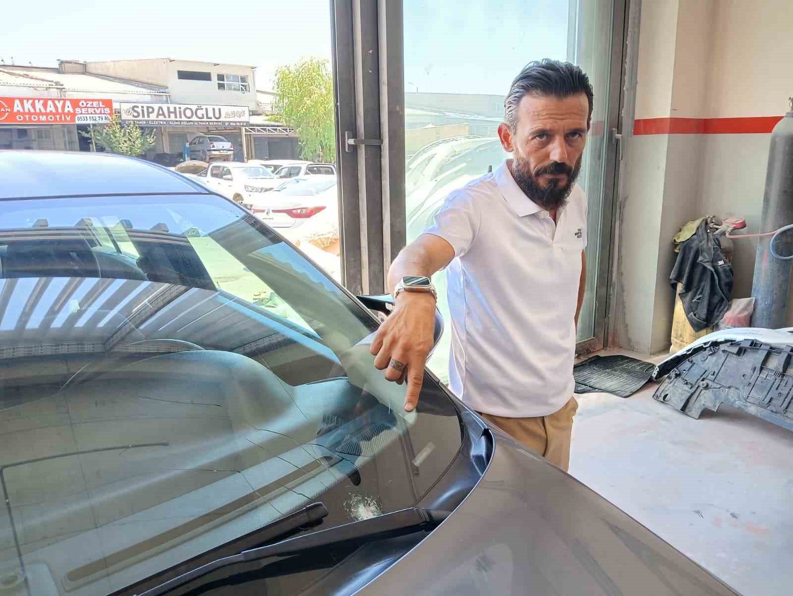Seyir halindeyken aracına kurşun isabet eden sürücü o anları anlattı