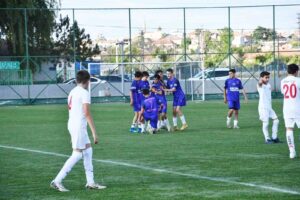 Zeki Akparlar FK, U12 Liginde de şampiyon oldu