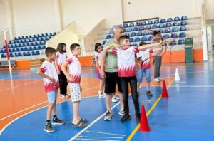 Sarıgöl’de ilk kez okçuluk kursu açıldı