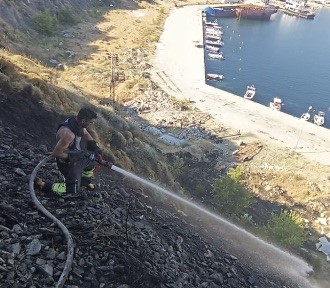 Marmara Adası’nda arazi yangını söndürüldü