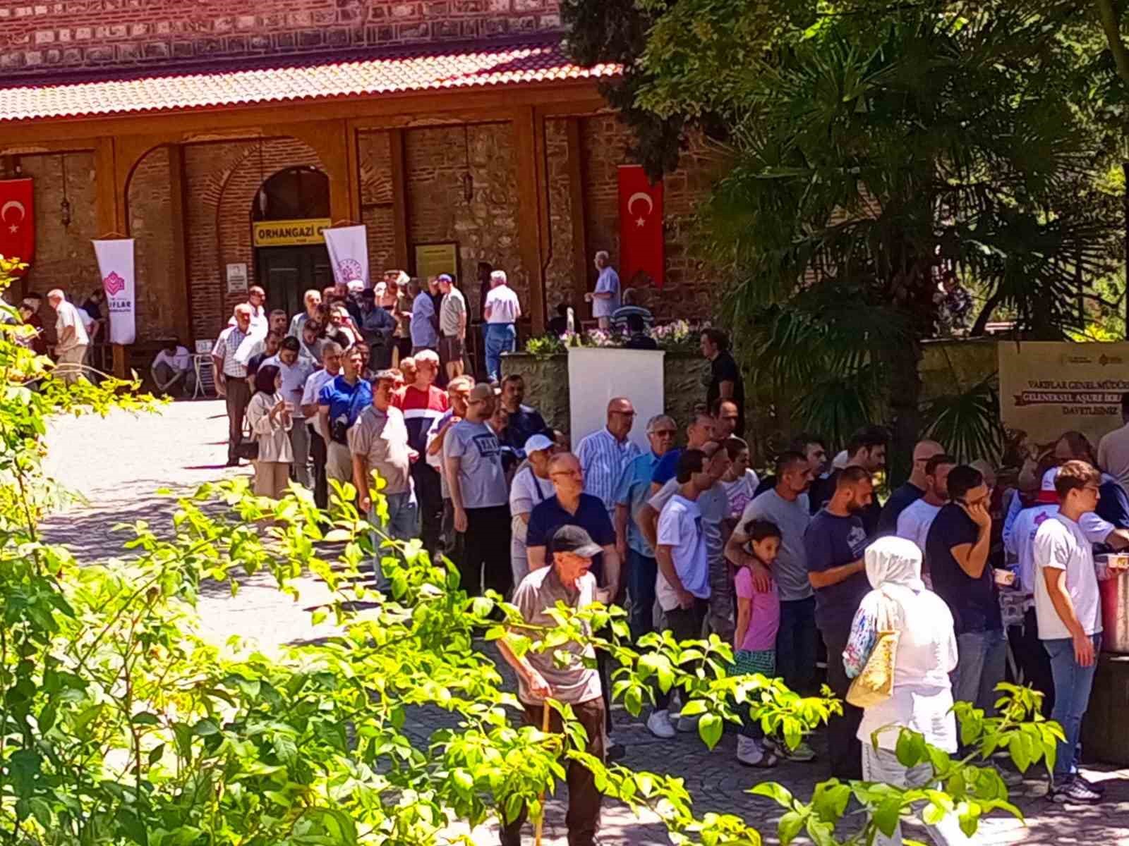 81 ilde vakıf camilerinde aşure ikramı